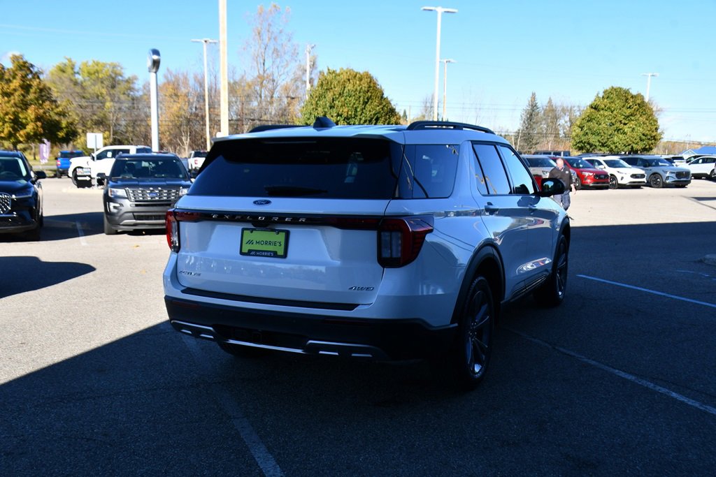 Used 2026 Ford Explorer Active w/ Active Comfort Package image 6