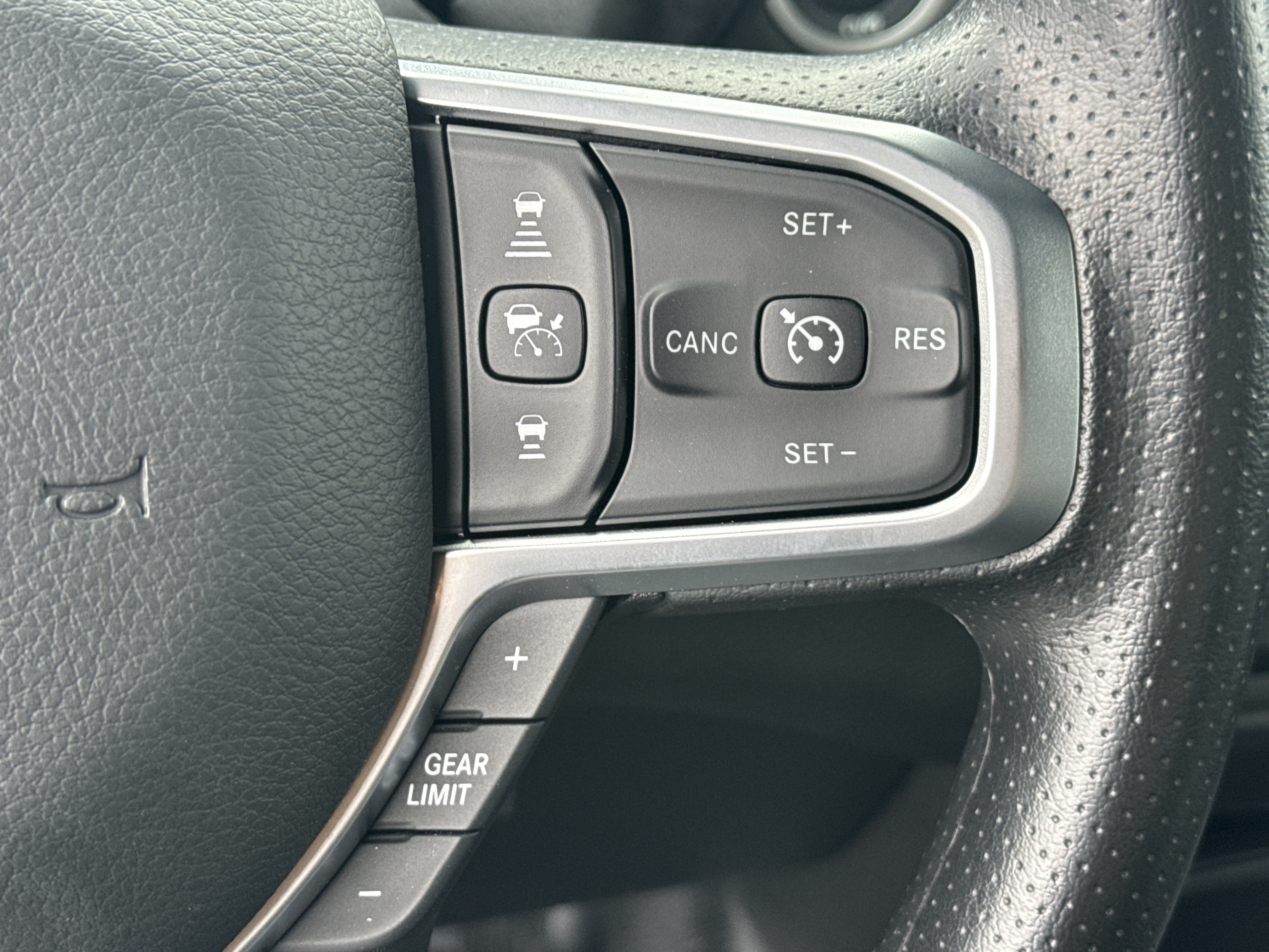 New 2026 RAM 5500 Tradesman w/ Chrome Appearance Group AWD/4WD image 36