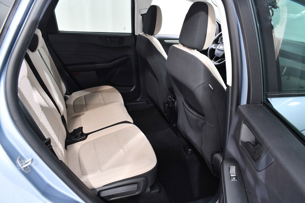 Used 2022 Ford Escape SE w/ Cold Weather Package image 19