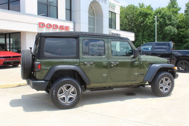 Used 2022 Jeep Wrangler Unlimited Sport AWD/4WD image 9