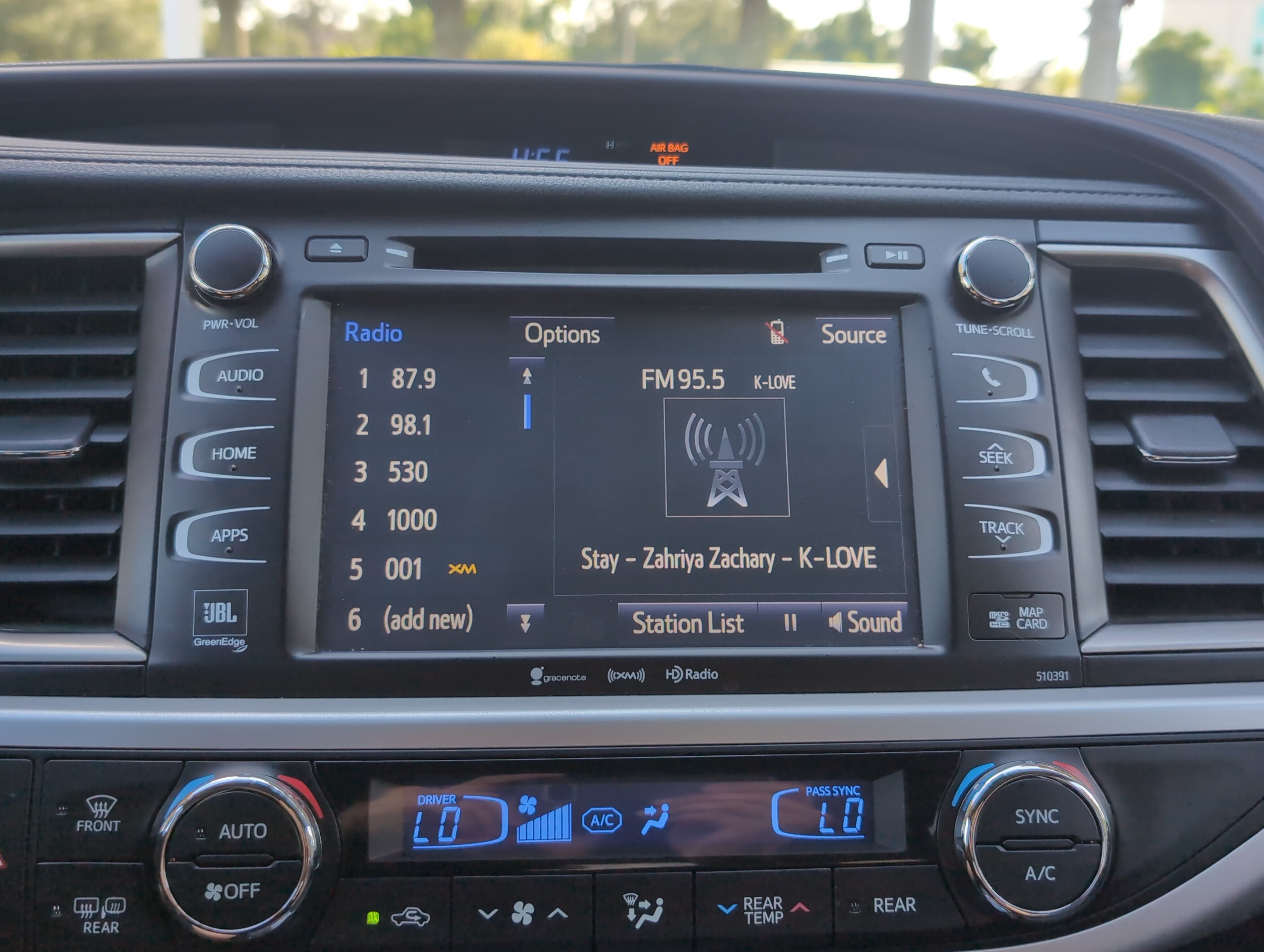 Used 2019 Toyota Highlander Limited Platinum AWD/4WD image 22