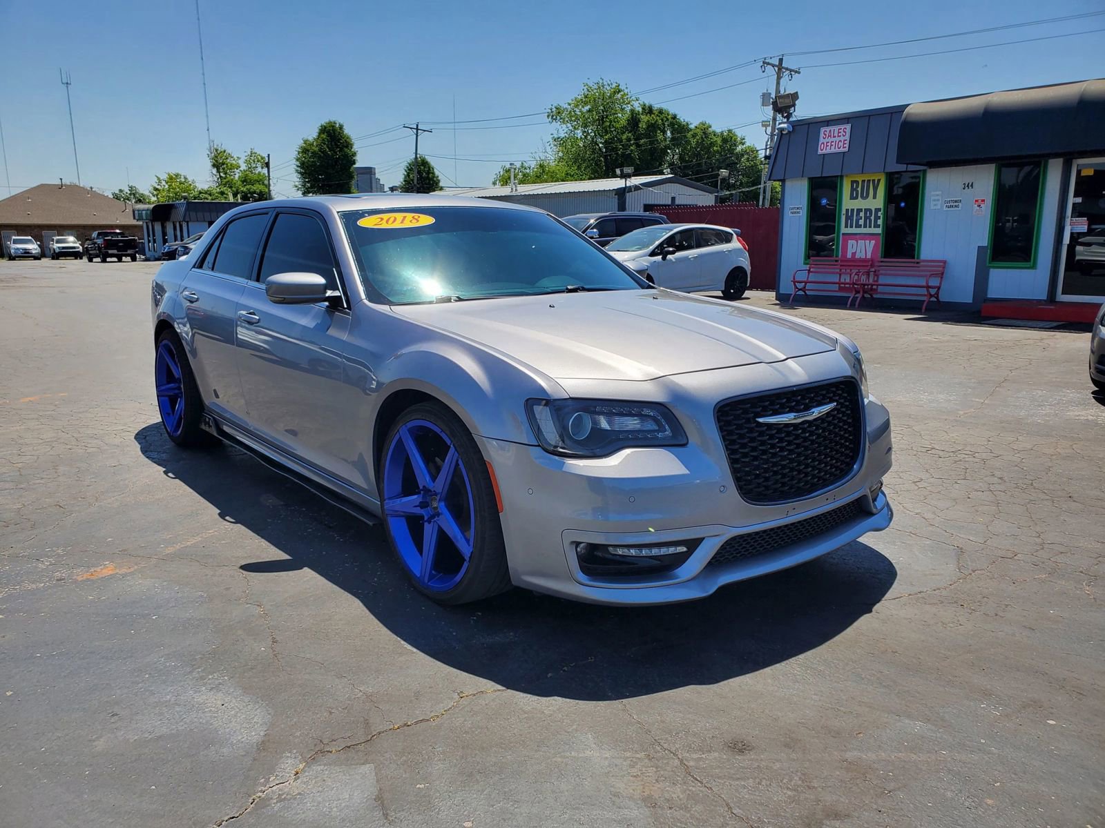 Used 2018 Chrysler 300 S w/ 300S Premium Group image 7