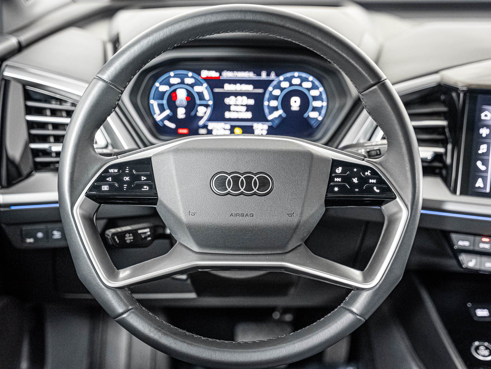 Used 2023 Audi Q4 e-tron Prestige AWD/4WD image 15