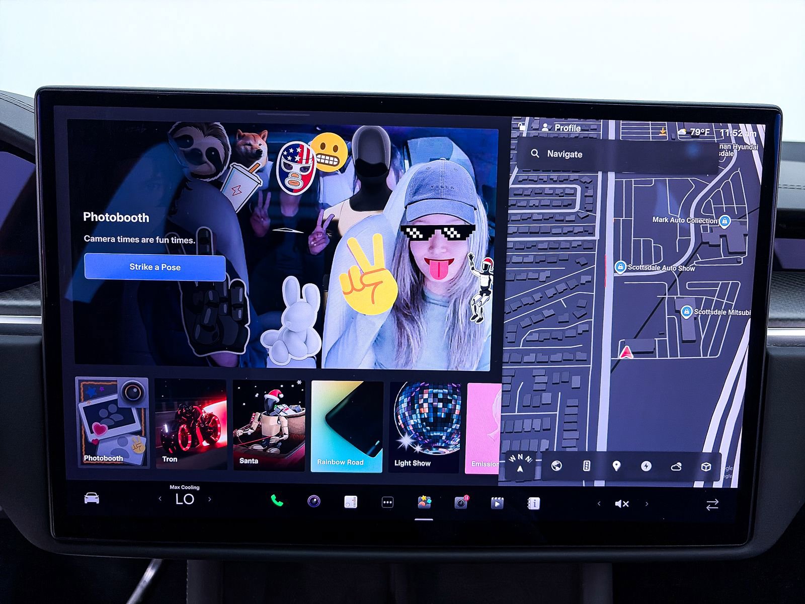 Used 2022 Tesla Model X Plaid image 20