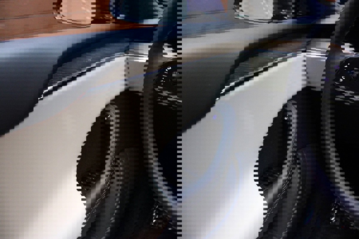 Used 2022 Tesla Model S AWD image 23