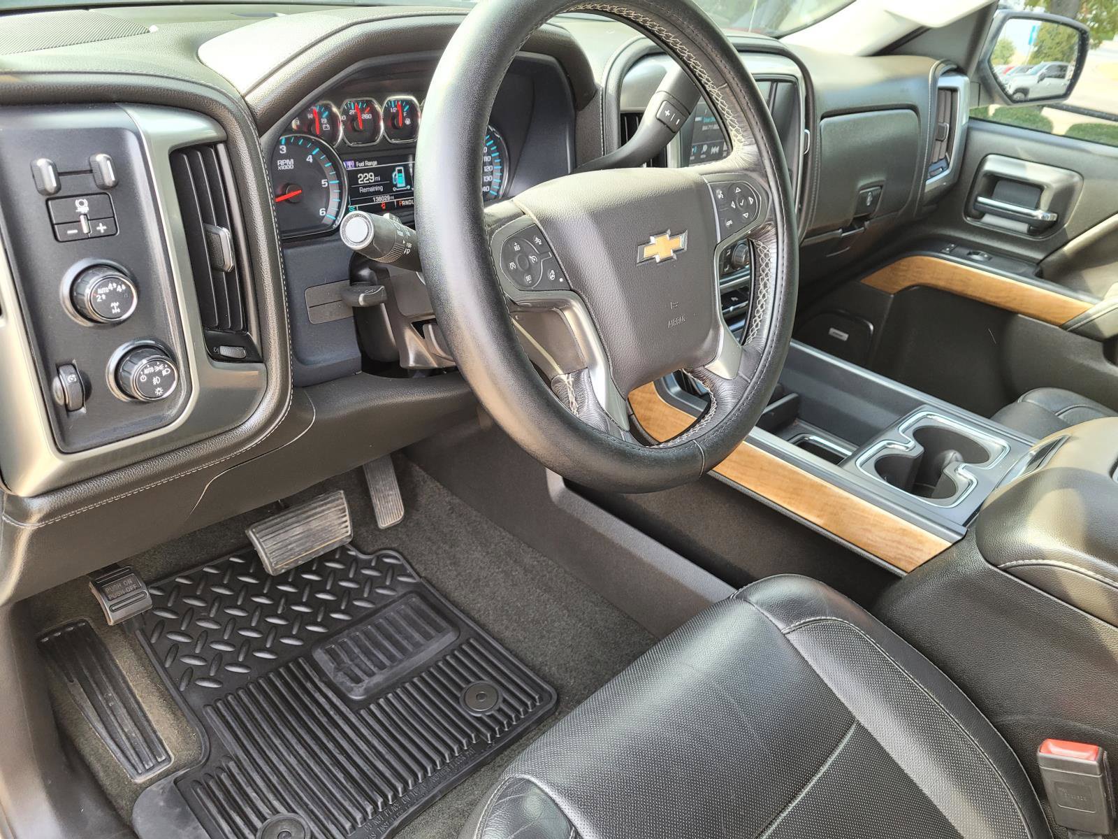 Used 2018 Chevrolet Silverado 1500 LTZ w/ Texas Edition AWD/4WD image 24