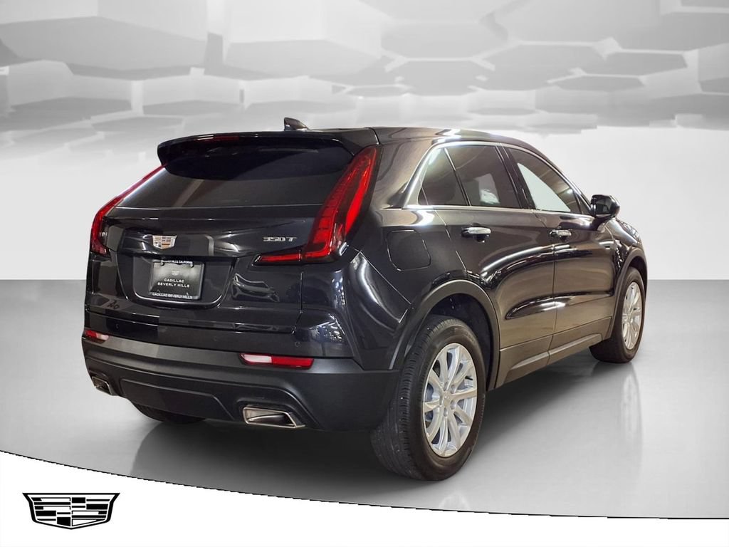 Certified 2023 Cadillac XT4 Luxury w/ Cold Weather Package FWD image 2