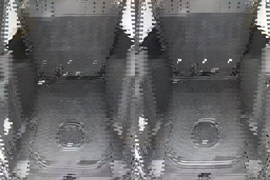 Used 2017 Jeep Wrangler Unlimited Rubicon w/ Dual Top Group image 32