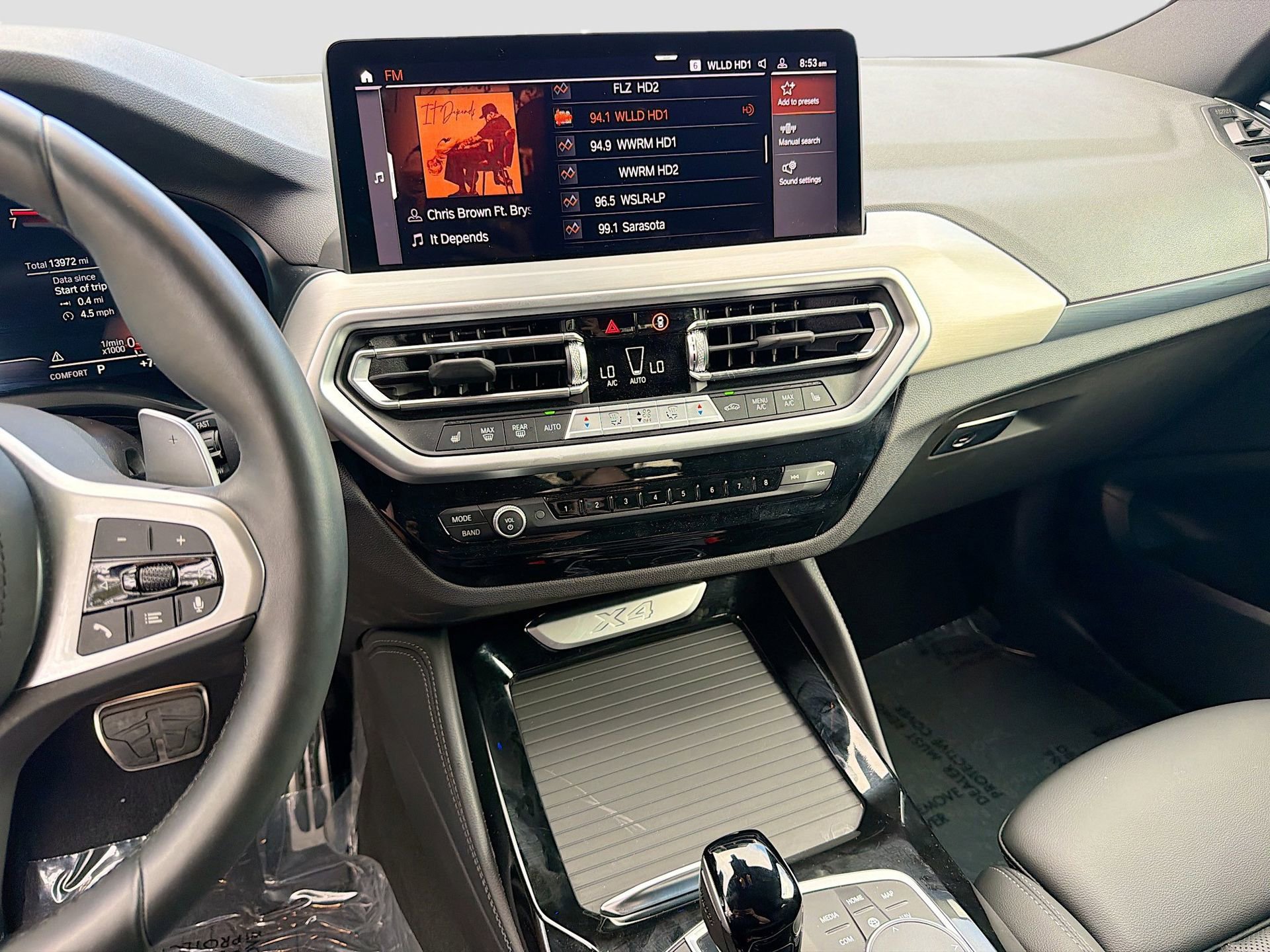 Certified 2025 BMW X4 xDrive30i w/ Premium Package image 29