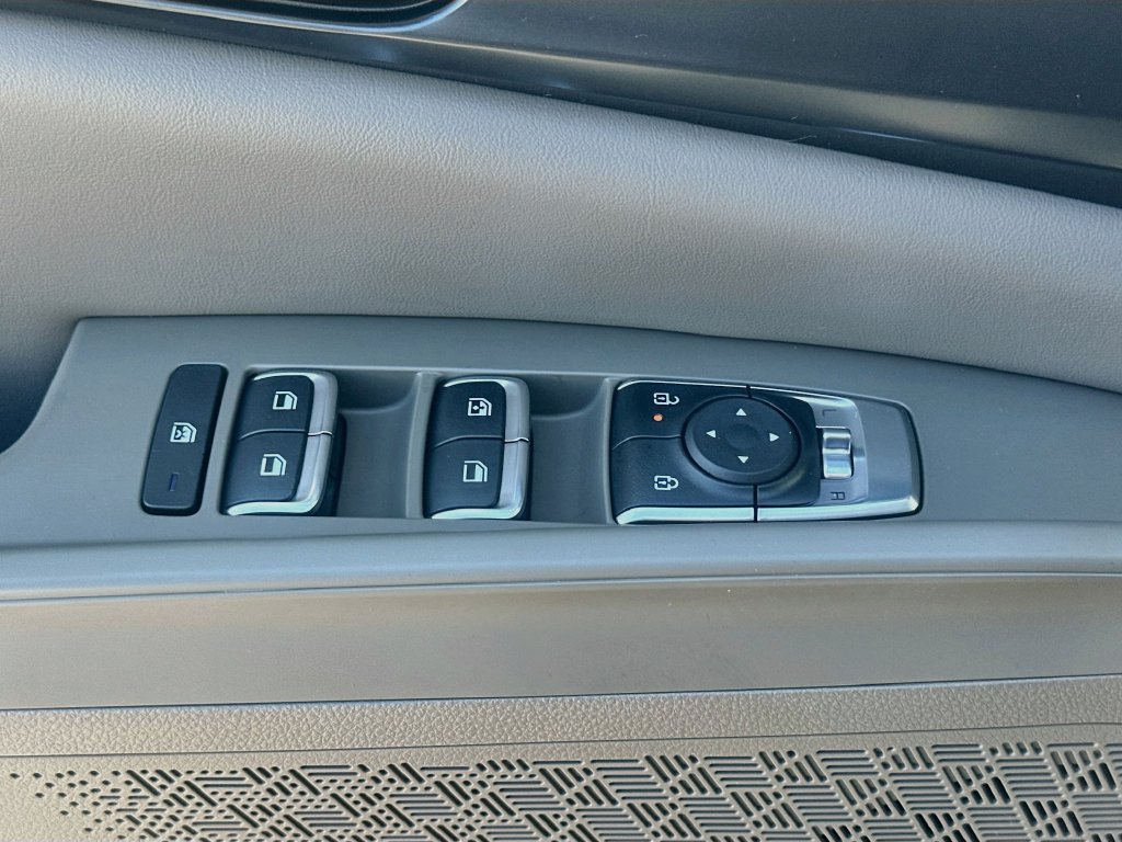 New 2027 Kia Carnival FWD image 18