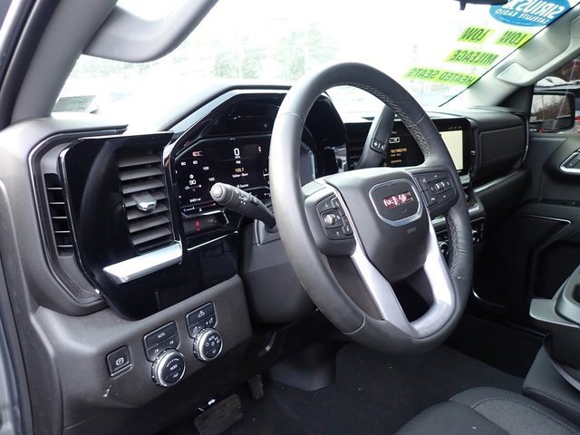Used 2024 GMC Sierra 1500 Elevation w/ LPO, Elevation Black Package image 16