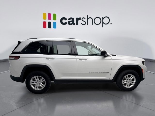 Used 2023 Jeep Grand Cherokee Laredo image 6