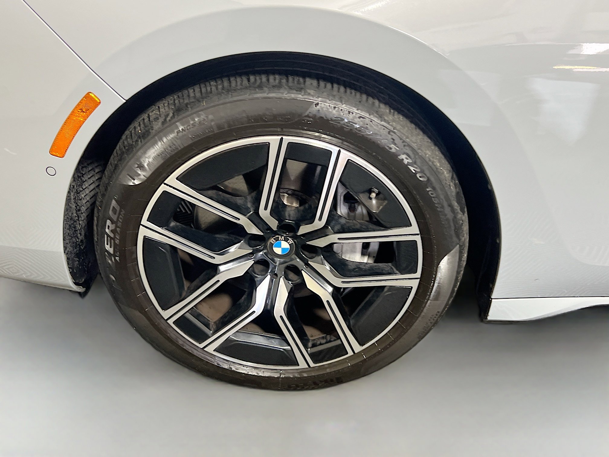 Used 2024 BMW 740i RWD image 13