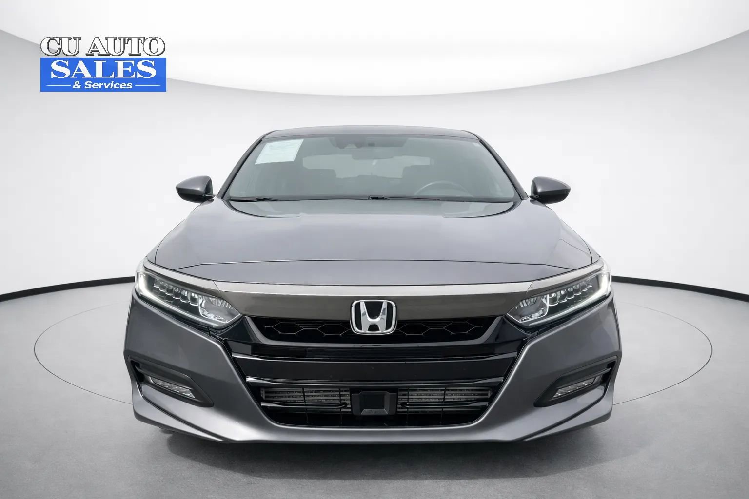 Used 2018 Honda Accord Sport image 2