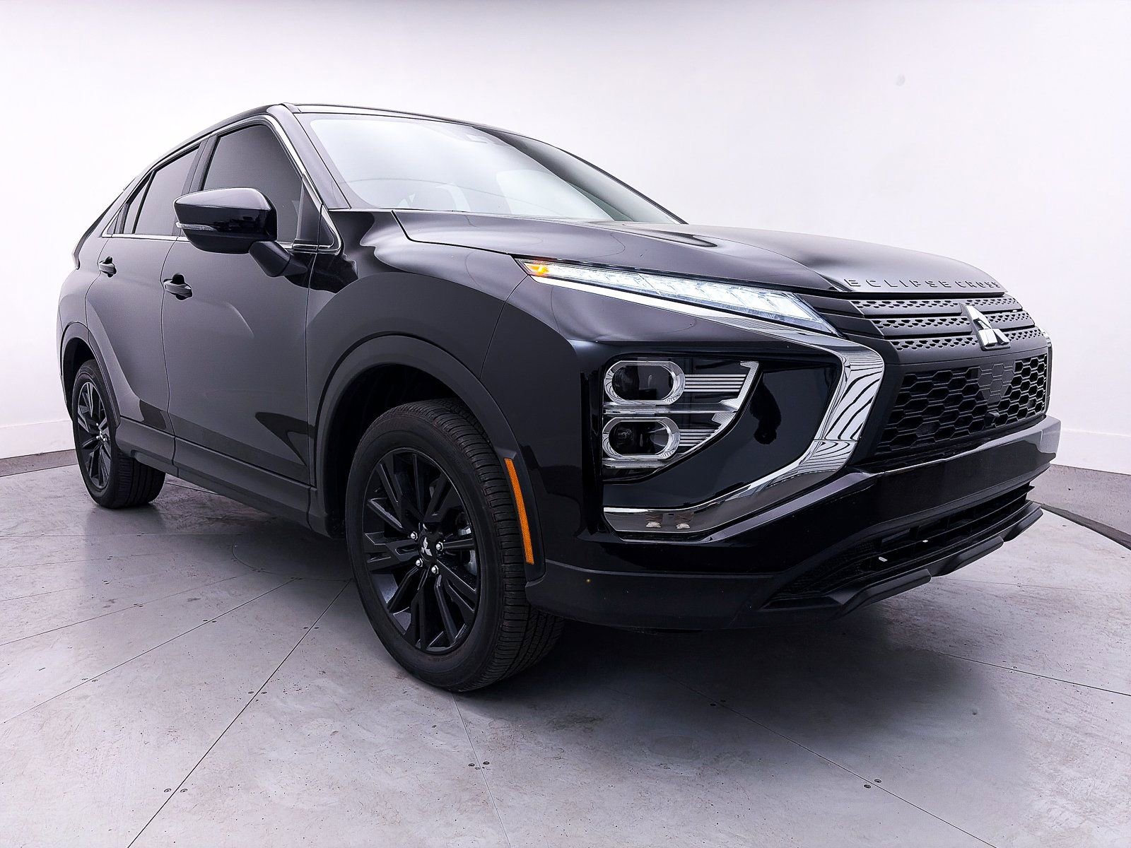 New 2025 Mitsubishi Eclipse Cross LE AWD/4WD video 1