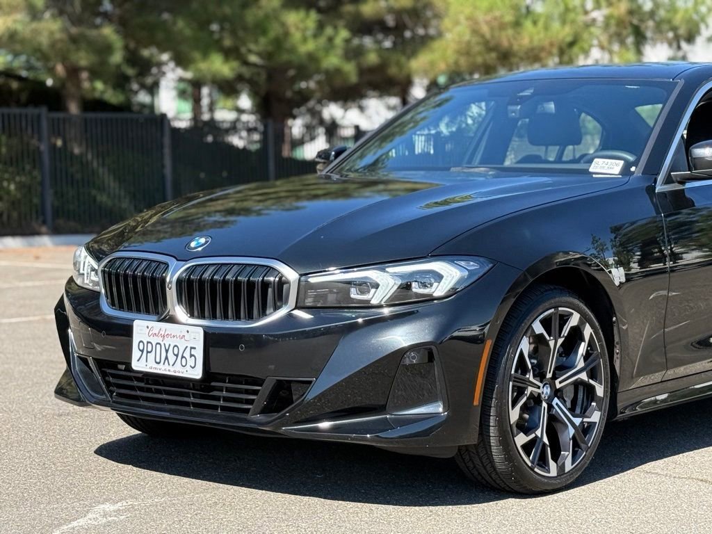 Used 2025 BMW 330i xDrive Sedan w/ M Sport Package image 10