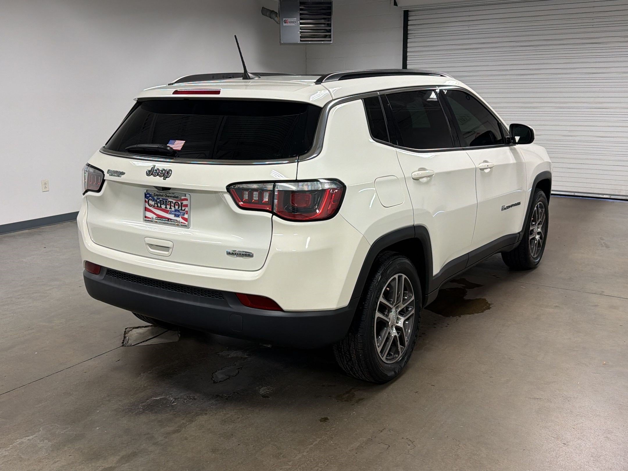 Used 2020 Jeep Compass Latitude FWD image 8