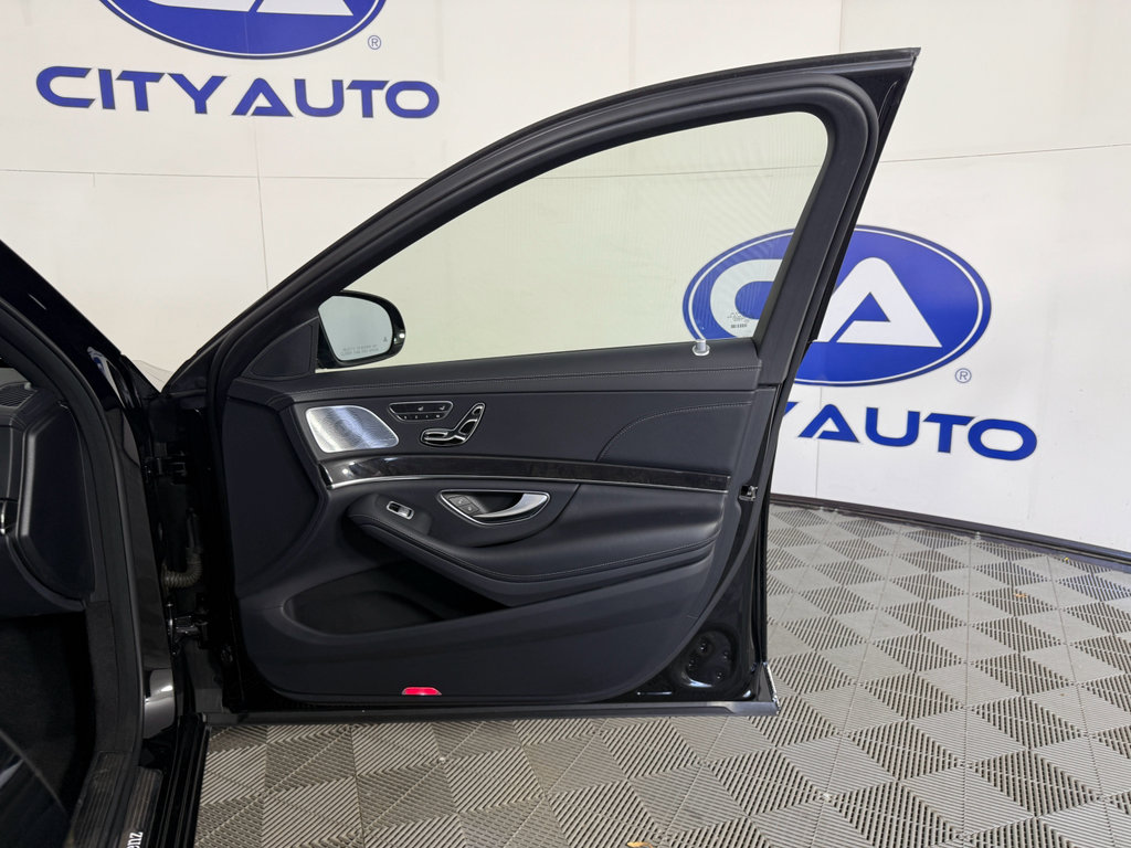 Used 2020 Mercedes-Benz S 450 Sedan image 16