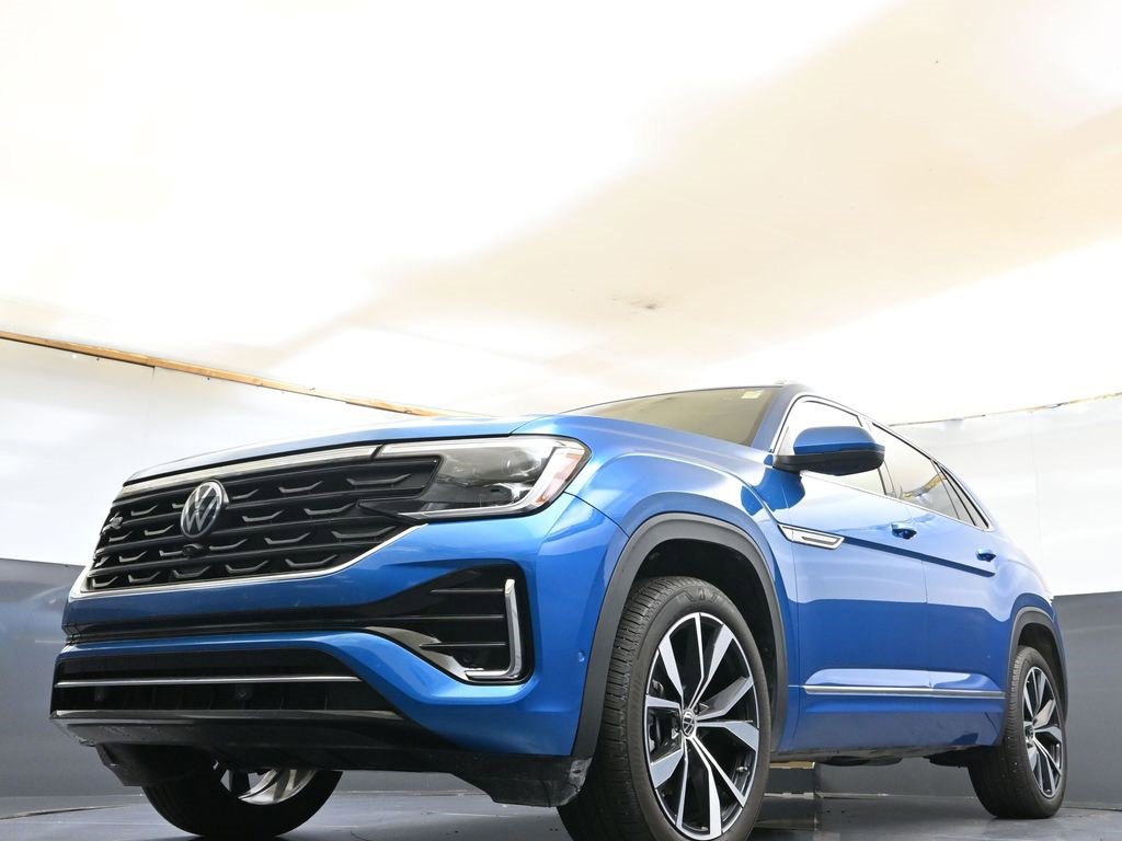 Certified 2025 Volkswagen Atlas Cross Sport SEL Premium R-Line image 37