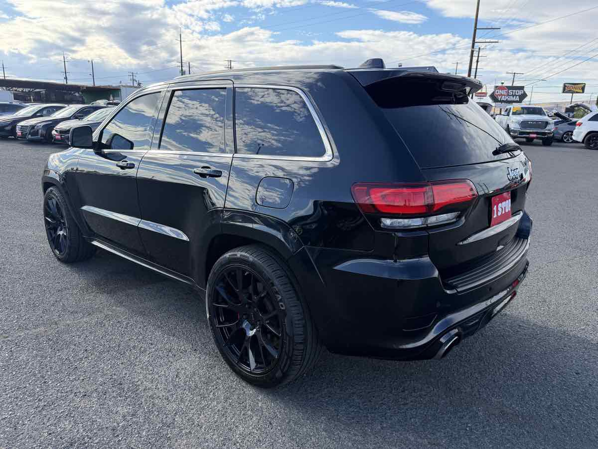 Used 2014 Jeep Grand Cherokee SRT8 w/ Luxury Group II AWD/4WD image 5