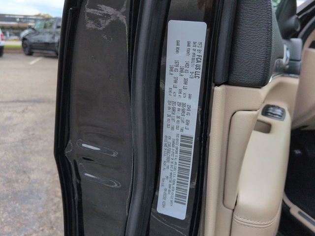 Used 2020 Jeep Grand Cherokee Limited AWD/4WD image 29