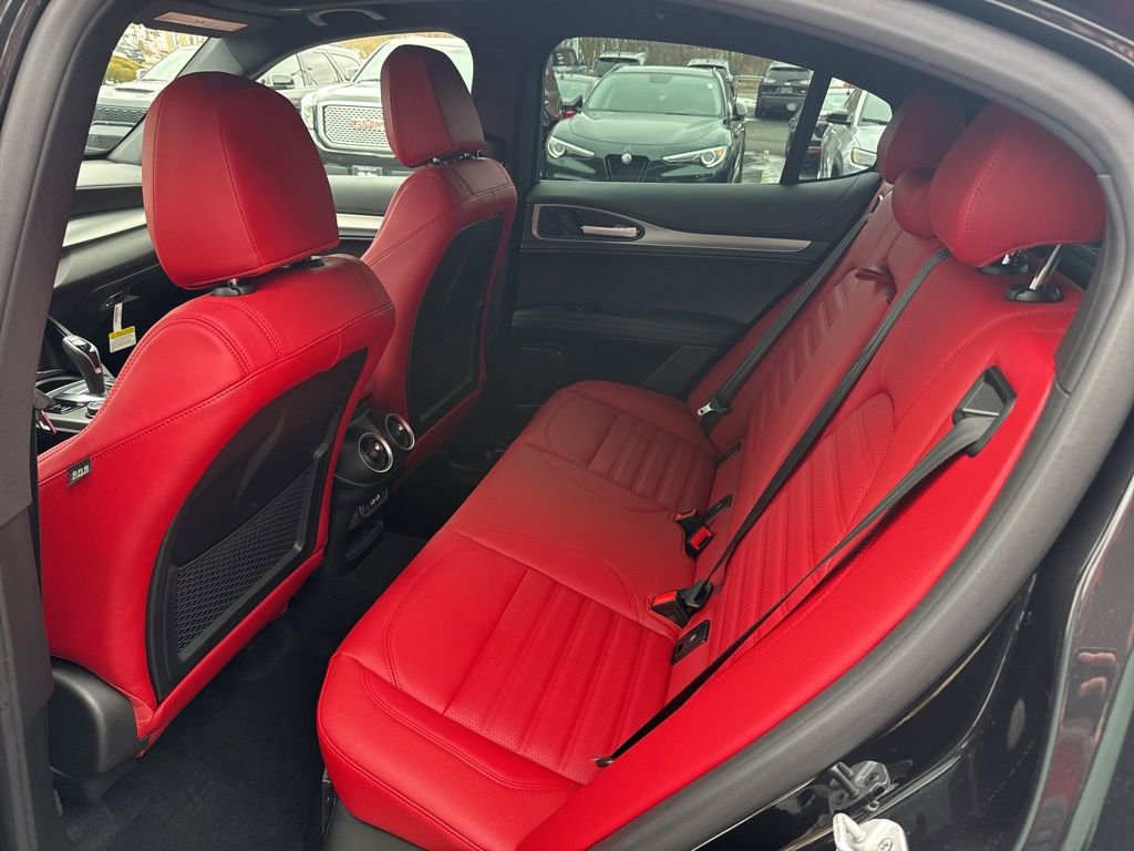 New 2026 Alfa Romeo Stelvio Sprint image 16