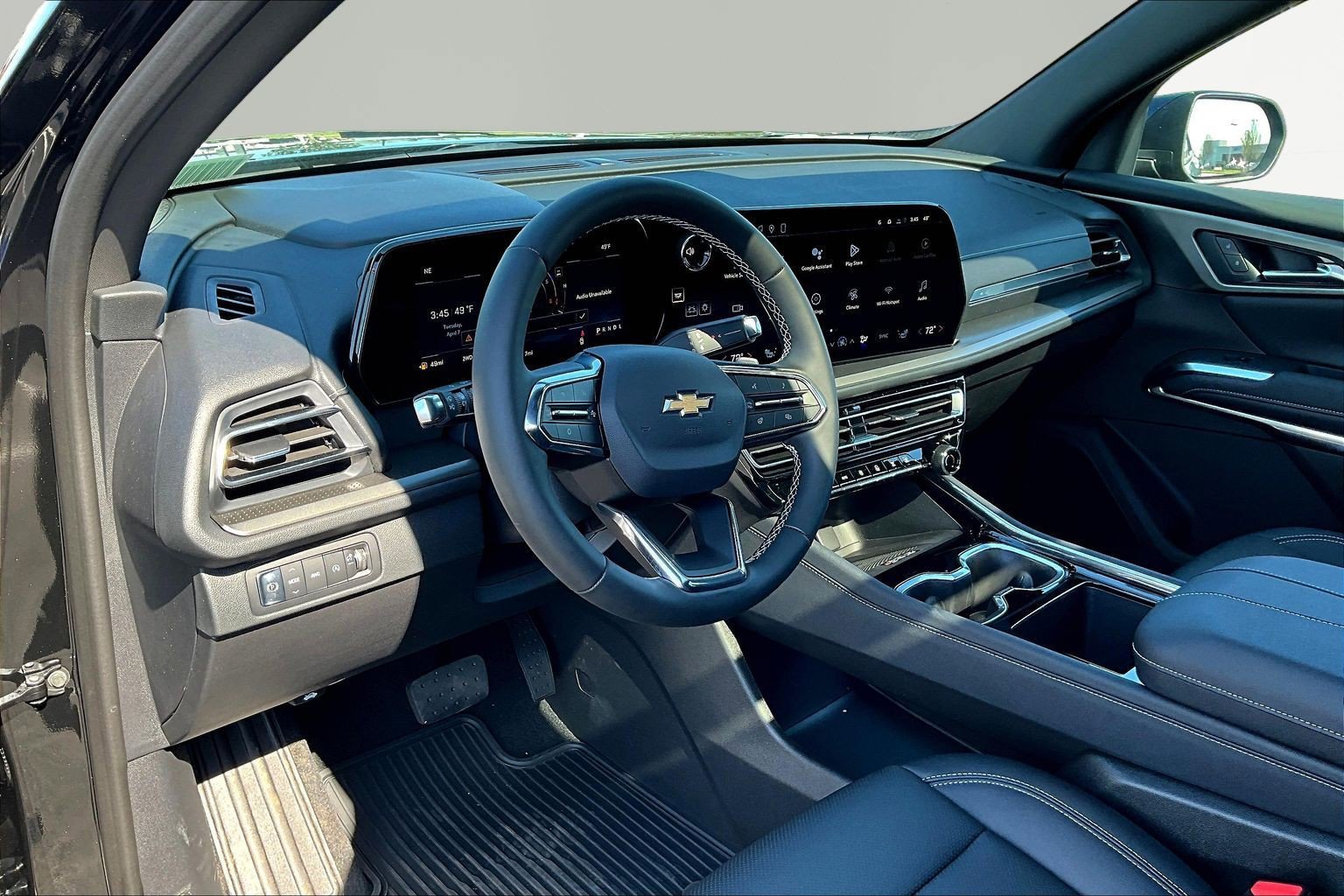 New 2026 Chevrolet Traverse LT w/ Sun and Wheel Package AWD/4WD image 9