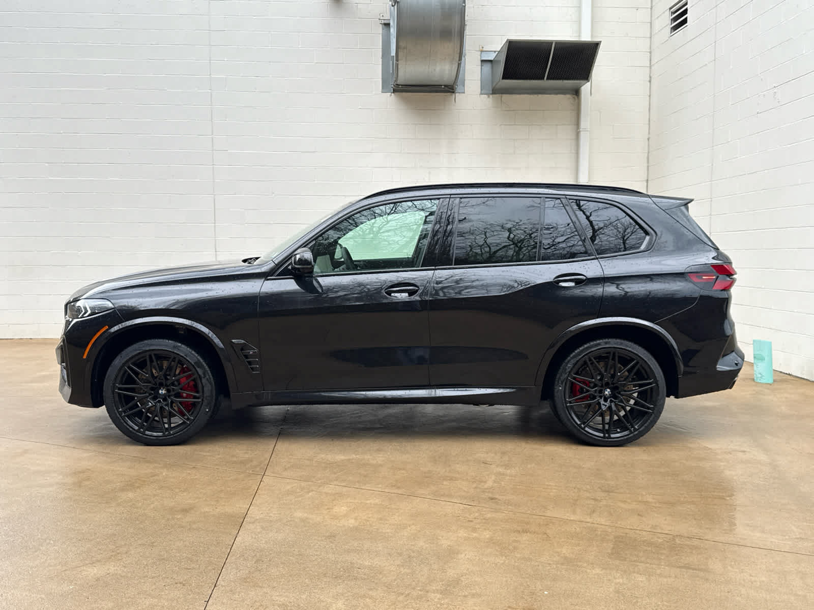 New 2026 BMW X5 M Competition w/ Executive Package AWD/4WD image 5