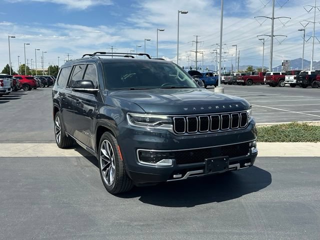 Used 2023 Jeep Wagoneer L Series III w/ Premium Group I AWD/4WD image 10