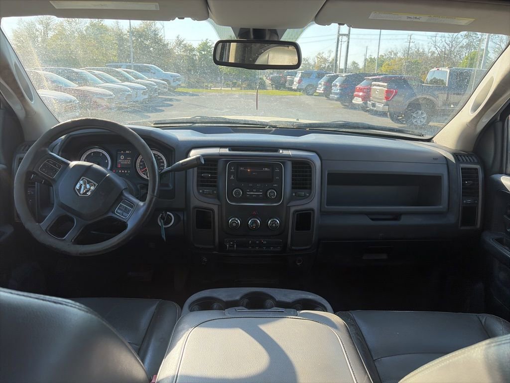 Used 2017 RAM 3500 Tradesman w/ Chrome Appearance Group image 13