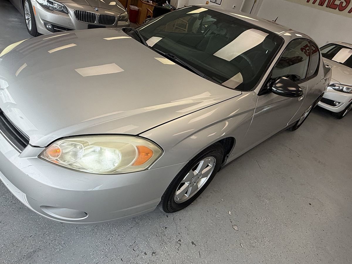 Used 2006 Chevrolet Monte Carlo LS FWD image 4