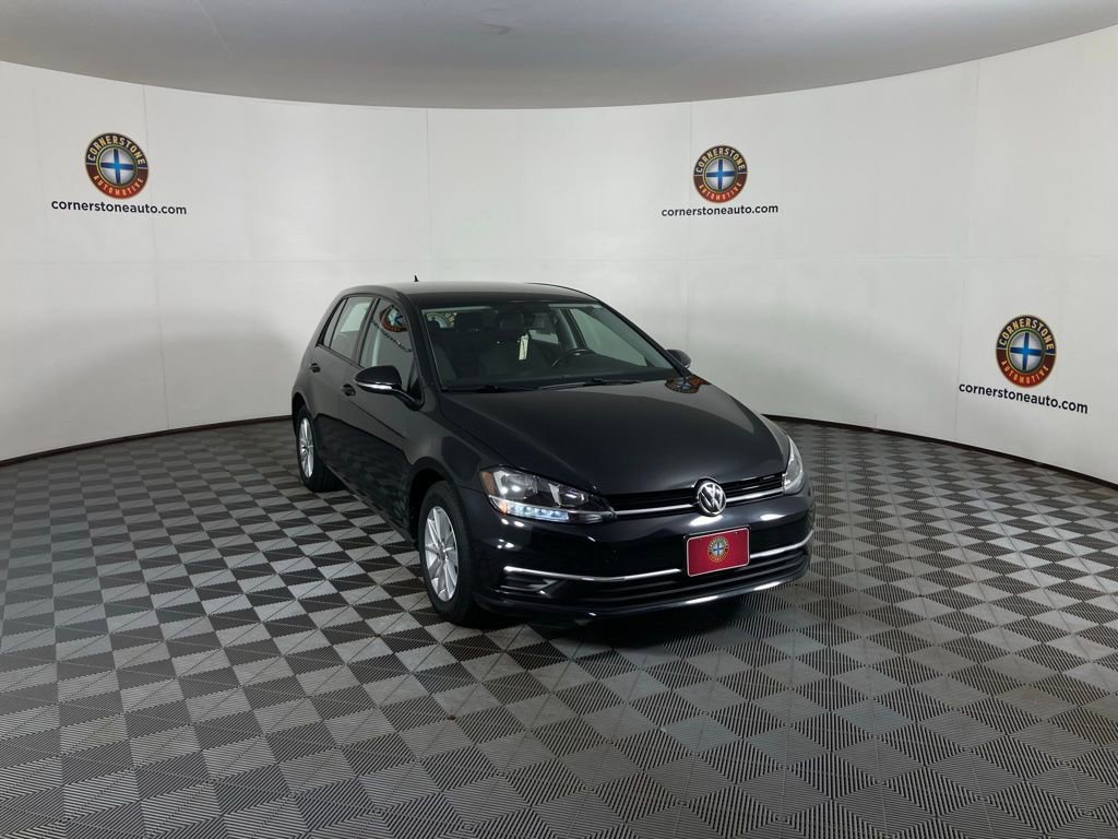 Used 2018 Volkswagen Golf S image 16