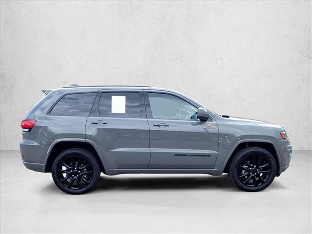 Used 2020 Jeep Grand Cherokee Altitude AWD/4WD image 5