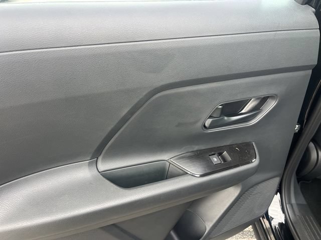 Used 2026 Nissan Kicks S FWD image 29