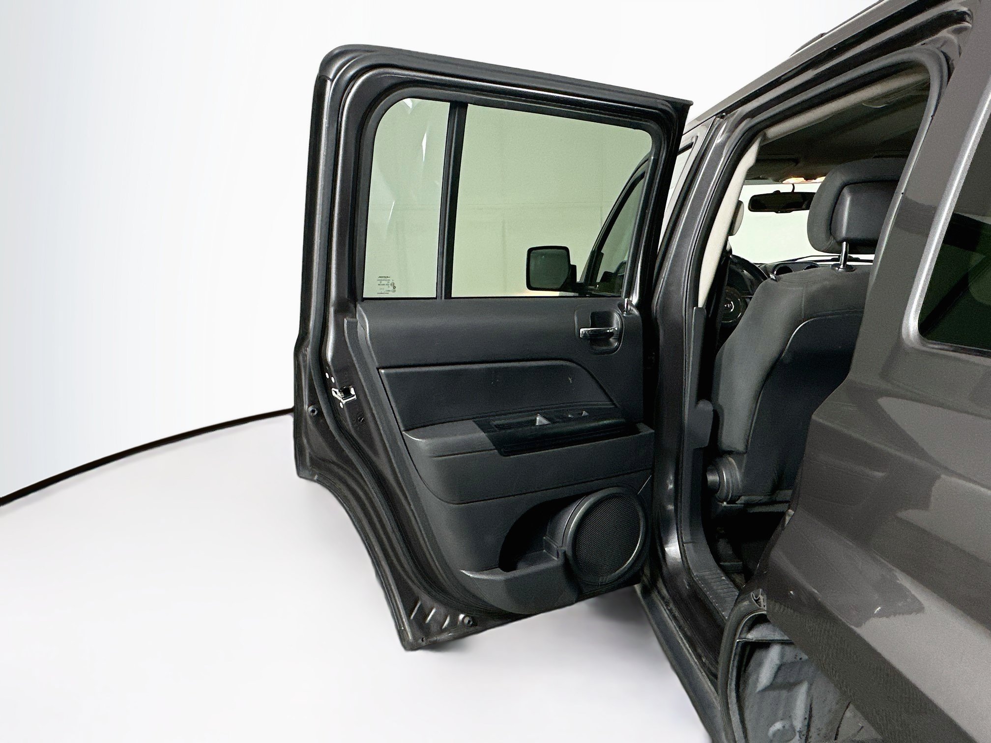 Used 2017 Jeep Patriot Latitude FWD image 22