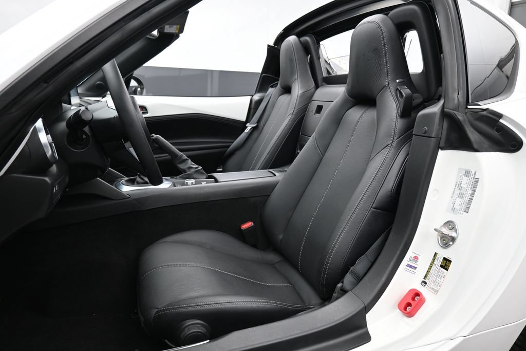 Used 2022 MAZDA MX-5 Miata RF Grand Touring RWD image 10