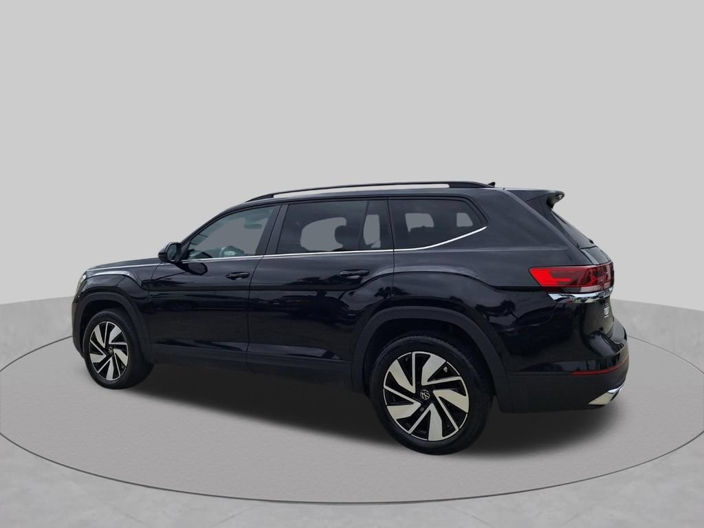 Used 2025 Volkswagen Atlas SE FWD image 5