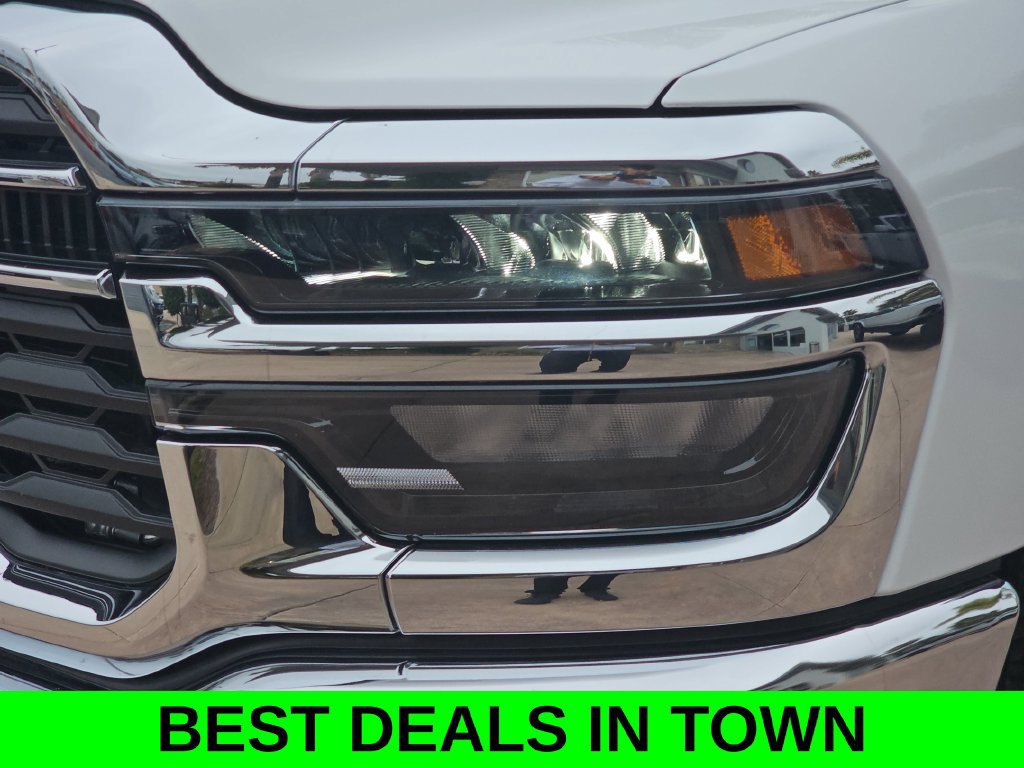 New 2026 RAM 3500 Tradesman w/ Chrome Appearance Group A AWD/4WD image 32