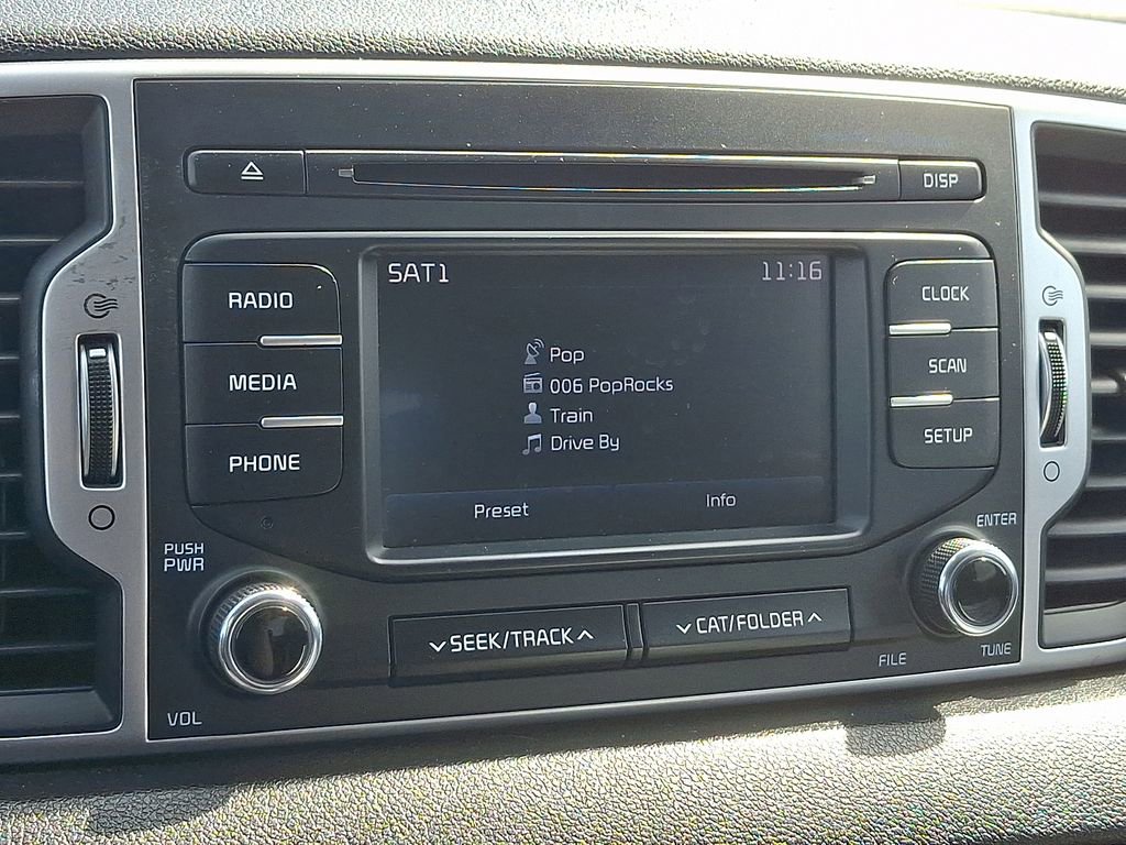 Used 2018 Kia Sportage LX image 16