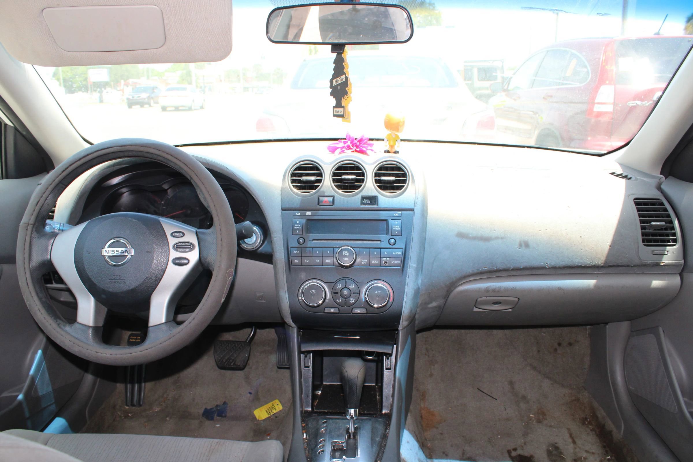 Used 2011 Nissan Altima 2.5 S FWD image 8