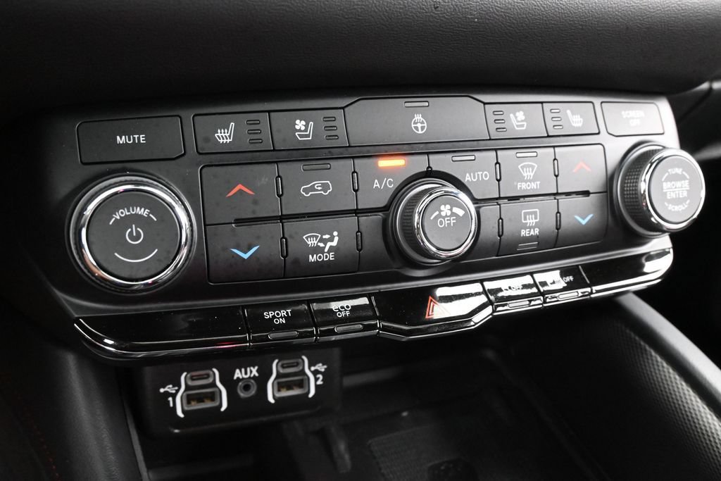 Used 2023 Dodge Durango R/T AWD/4WD image 21