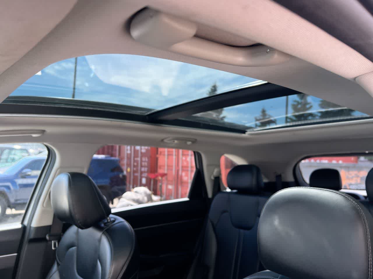 Certified 2025 Kia Soul LX w/ LX Technology Package FWD image 22