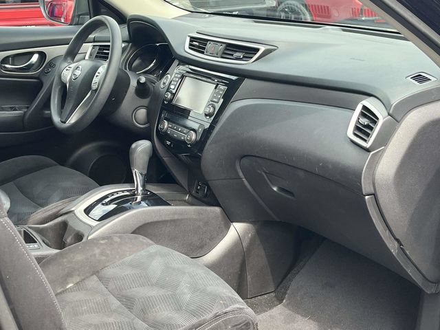 Used 2015 Nissan Rogue SV w/ SV Premium Package AWD/4WD image 25