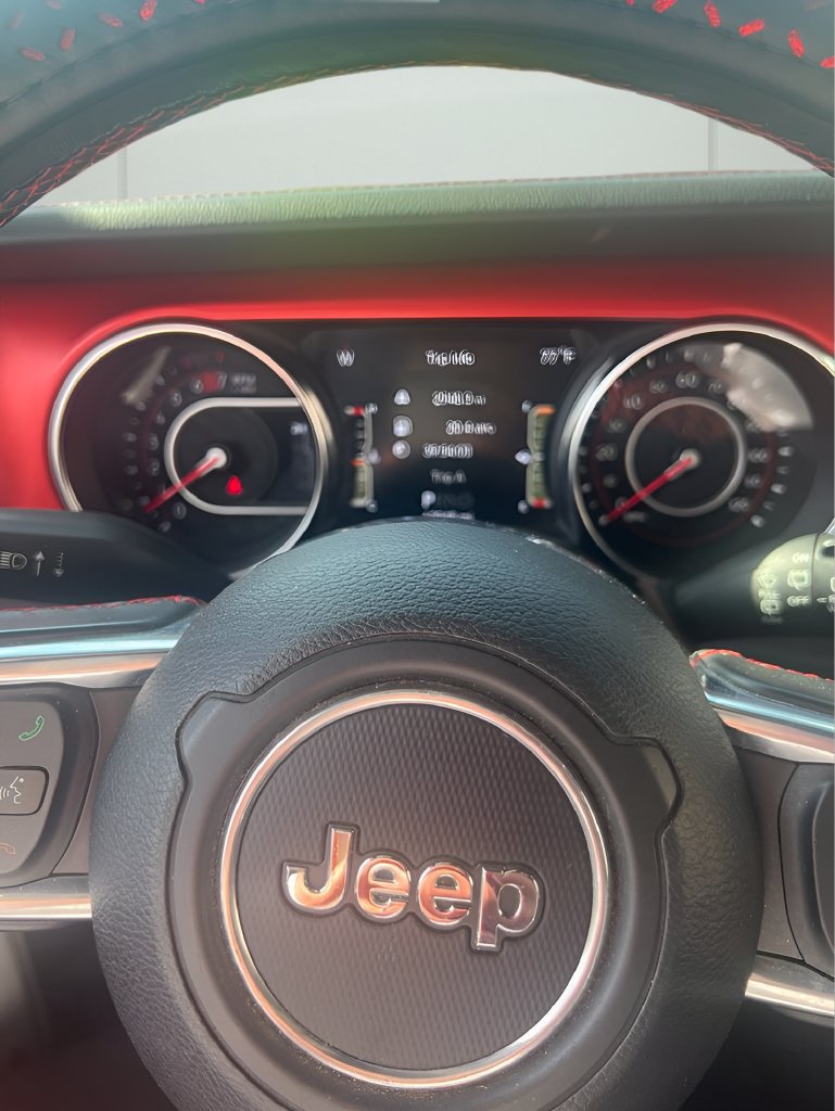 Used 2020 Jeep Wrangler Unlimited Rubicon w/ Dual Top Group AWD/4WD image 12