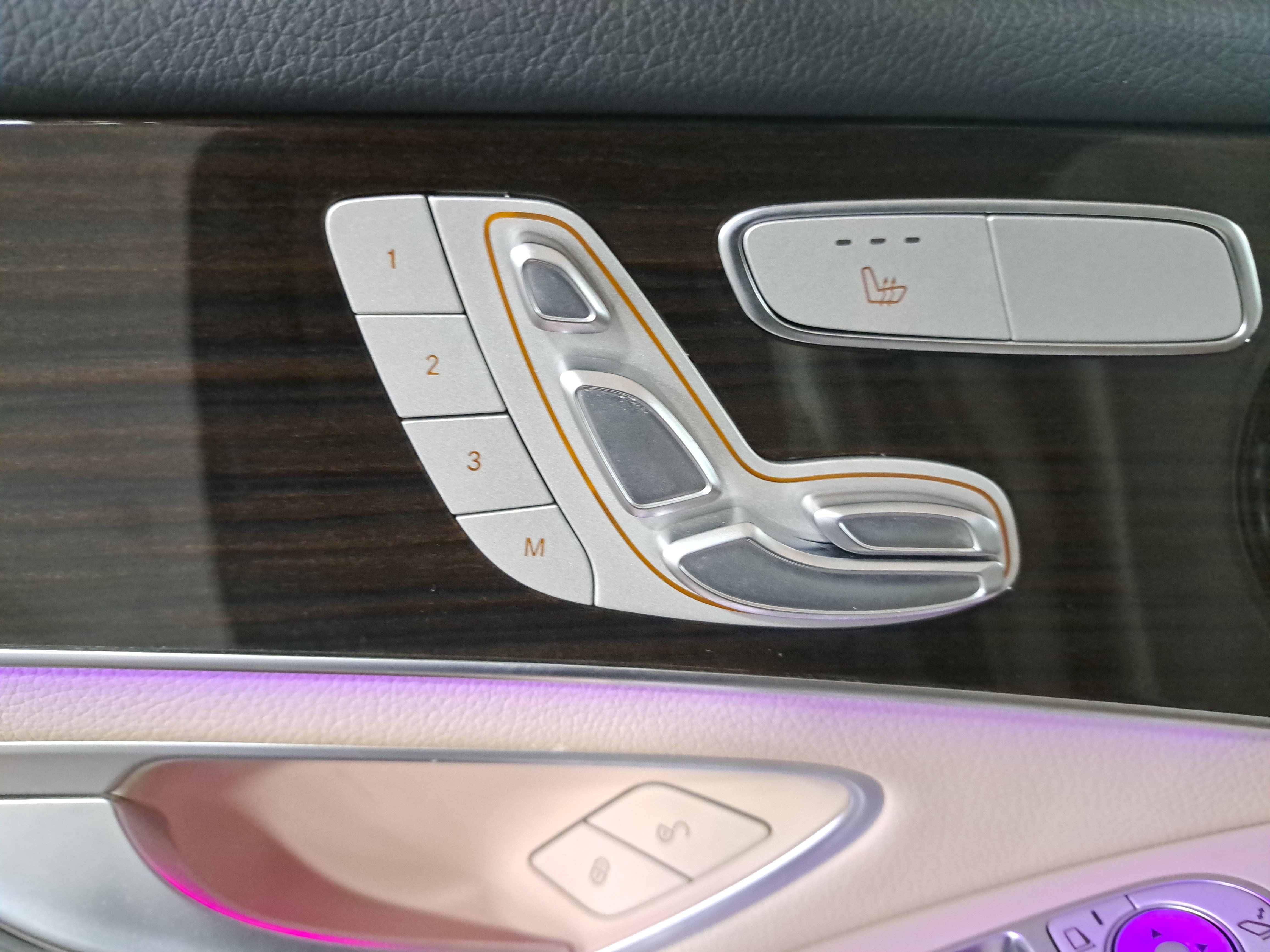 Certified 2022 Mercedes-Benz GLC 300 image 30