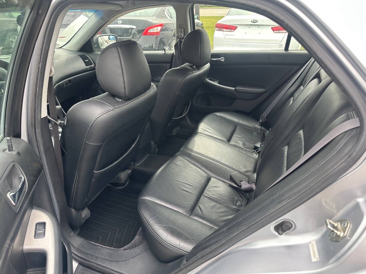 Used 2003 Honda Accord EX image 10