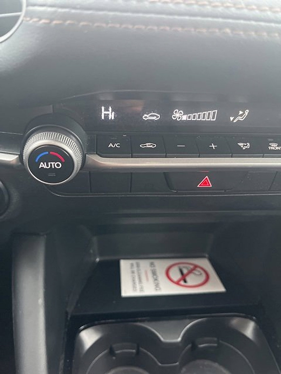 Used 2024 MAZDA MAZDA3 s image 20