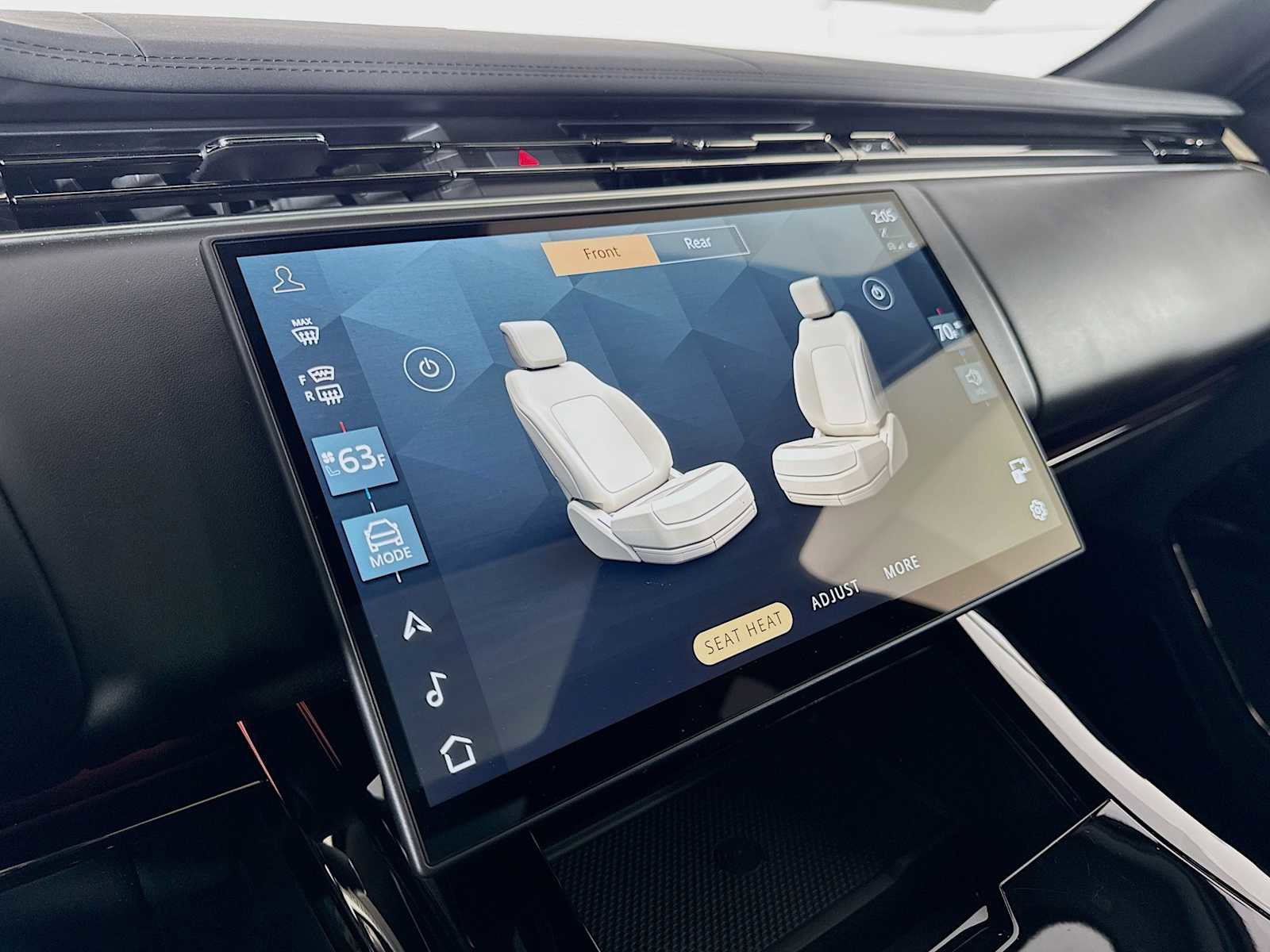 Used 2025 Land Rover Range Rover Sport Dynamic SE image 23