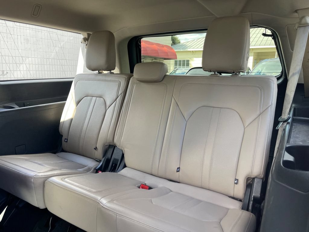 Used 2024 Ford Expedition Max Limited RWD image 14