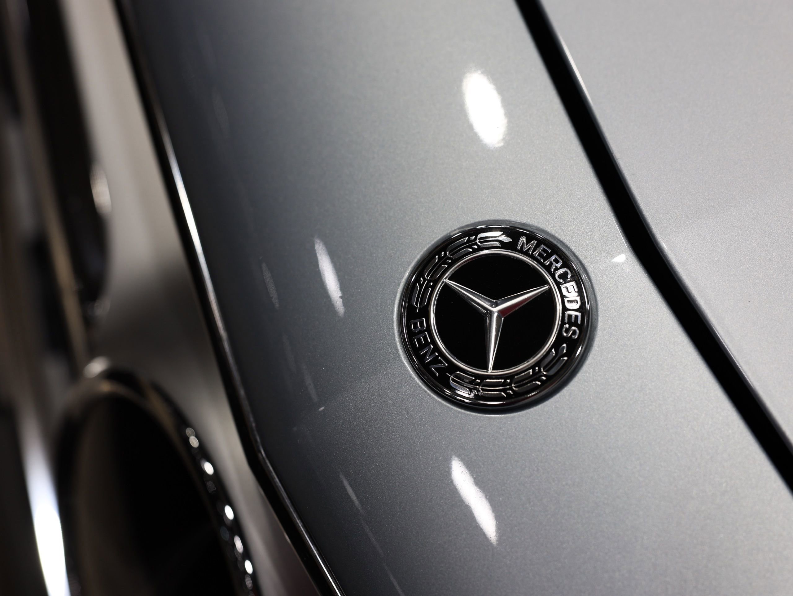 Used 2019 Mercedes-Benz S 560 Cabriolet w/ AMG Line Exterior image 18